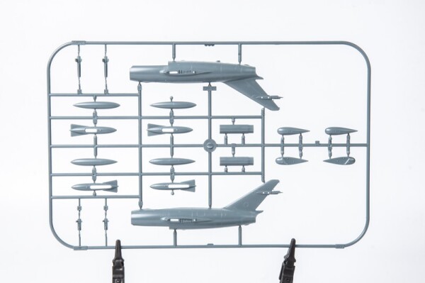 Сборная модель 1/72 Самолет Миг-15бис Эдуард 7461 детальное изображение Самолеты 1/72 Самолеты