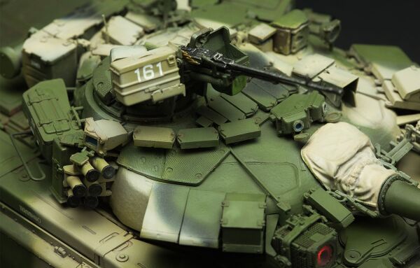 Сборная модель 1/35 танк Т-90 с отвалом с/ТБС-86 Менг TS-014 детальное изображение Бронетехника 1/35 Бронетехника