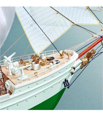 Деревянно-пластиковая модель корабля Хуан Себастьян Элькано и Эсмеральда в масштабе 1/250 детальное изображение Корабли Модели из дерева