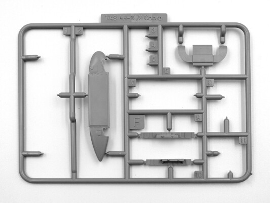 Збірна модель 1/48 Вертоліт AH-1G Cobra та аеродромне покриття США M8A1 ICM 48298 детальное изображение Вертолеты 1/48 Вертолеты