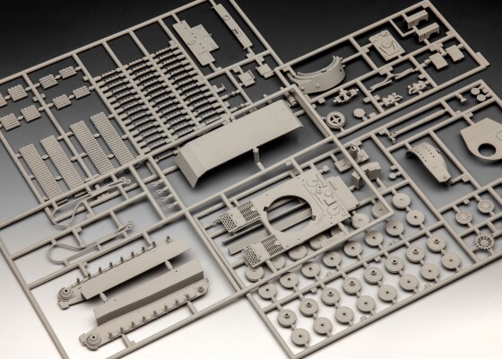 Scale model 1/72 German tank PzKpfw VI Ausf. H Tiger Revell 03262 детальное изображение Бронетехника 1/72 Бронетехника