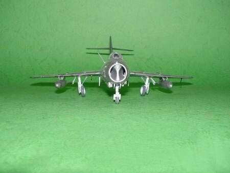 Збірна модель 1/48 Літак МіГ-15 bis Fagot-B (Мікоян-Гуревич) Trumpeter 02806 детальное изображение Самолеты 1/48 Самолеты