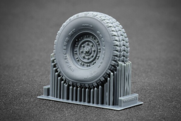 Набор колес универсальный (с деформацией) для HMMWV MT 24-bolt ScaleX WM 35003S детальное изображение Колёса Афтермаркет