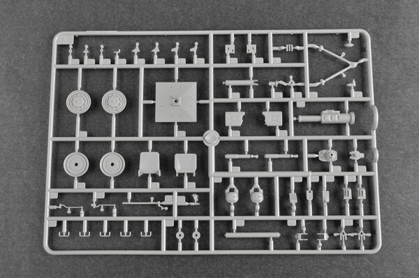 Сборная модель 1/35 Пускова установка ЗРК Патриот на базе автомобіля МАН Трумпетер 01088 детальное изображение Зенитно ракетный комплекс Военная техника