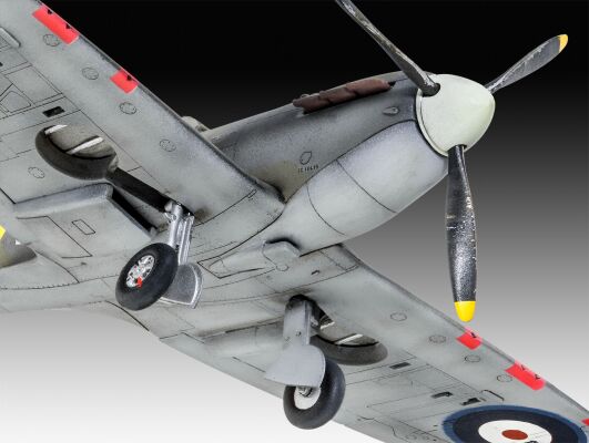 Британський винищувач Supermarine Spitfire Mk.IIa детальное изображение Самолеты 1/72 Самолеты