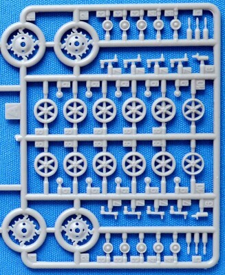 Збірна модель 1/72 Реактивна система залпового вогню БМ-8-24 ACE 72542 детальное изображение Реактивная система залпового огня Военная техника