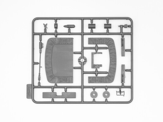 Scale model 1/35 American car Studebaker US6-U3 in German service ICM 35493 детальное изображение Автомобили 1/35 Автомобили