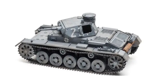 Scale model 1/35 German medium tank Pz.Kpfw. III Ausf. A (Sd Kfz 141) Bronco 35134 детальное изображение Бронетехника 1/35 Бронетехника