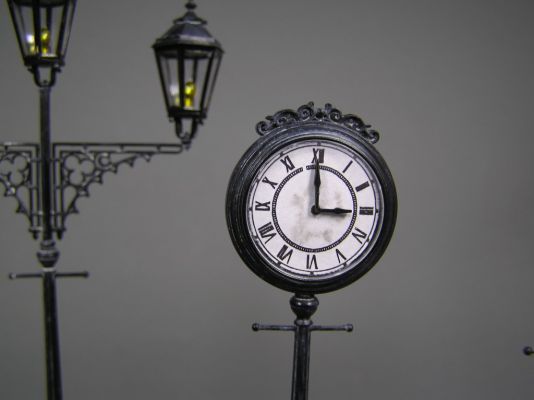 Street lampposts with street clock детальное изображение Аксессуары 1/35 Диорамы