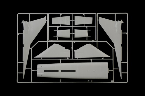 Збірна модель 1/72 Стратегічний бомбардувальник Ту-22M2 Backfire-B Italeri 1440 детальное изображение Самолеты 1/72 Самолеты