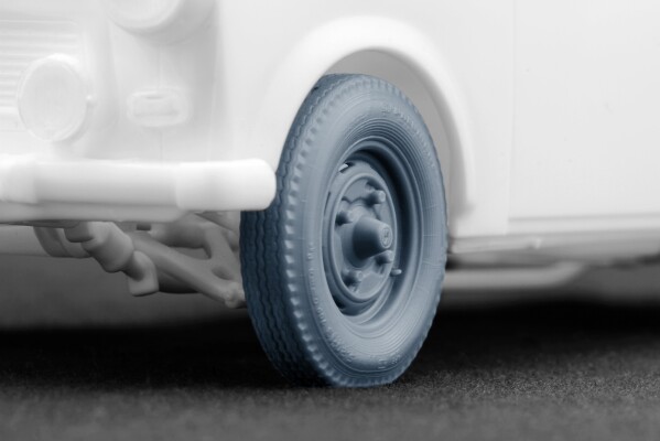 Набір коліс (з деформацією) P36 145R13 для Trabi 601 S від Revell ScaleX WM-24002W детальное изображение Колёса Афтермаркет