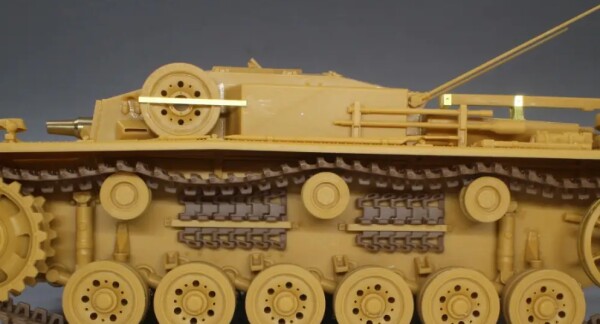 Сборная модель 1/35 немецкая штурмовая САУ Штуг.III Ausf. E (Sd.Kfz. 142/1) Восточный фронт, 1942 г детальное изображение Бронетехника 1/35 Бронетехника