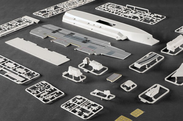 Збірна модель 1/700 Британський авіаносець HMS Queen Elizabeth Trumpeter 06751 детальное изображение Флот 1/700 Флот