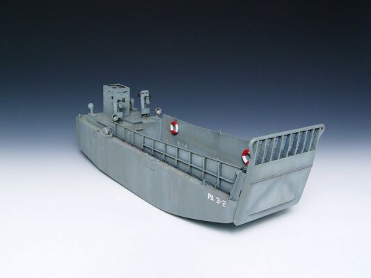 Сборная модель 1/35 Десантный катер ВМС США ЛСМ (3) второй мировой войны Трумпетер 00347 детальное изображение Флот 1/35 Флот