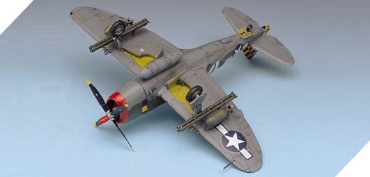 Збірна модель 1/72 Літак P-47D Thunderbolt [Razor-Back] Academy 12492 детальное изображение Самолеты 1/72 Самолеты