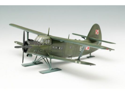 Scale model 1/72 Antonov An-2 Colt airplane on skis Trumpeter 01607 детальное изображение Самолеты 1/72 Самолеты