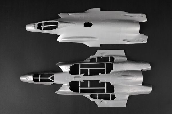 Сборная модель 1/32 Истребитель-бомбардировщик F-35A Lightning II Трумпетер 03231 детальное изображение Самолеты 1/32 Самолеты