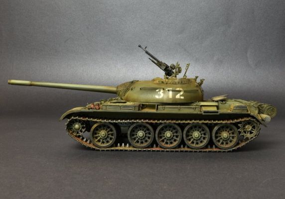 T-54A з інтер'єром детальное изображение Бронетехника 1/35 Бронетехника