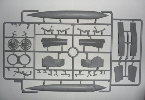 Збірна модель 1/48 Радянського літака-розвідника МіГ-25 ICM48904 детальное изображение Самолеты 1/48 Самолеты