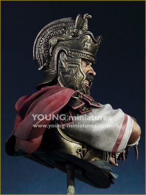 Бюст. Офицер римской кавалерии — Тайленхофен, Германия, 2 век нашей эры детальное изображение Фигуры 1/10 Фигуры