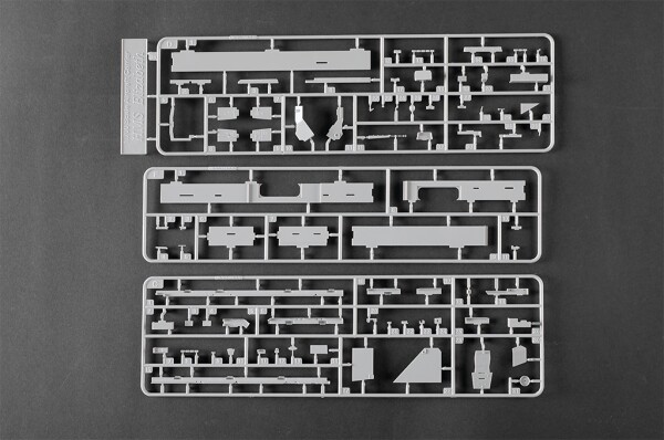 Збірна модель 1/700 Британський авіаносець HMS Queen Elizabeth Trumpeter 06751 детальное изображение Флот 1/700 Флот