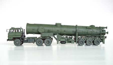 Prefab model 1/35 ballistic missile launcher  DF-2 Trumpeter  00202  детальное изображение Зенитно ракетный комплекс Военная техника