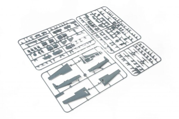 Сборная модель 1/48 Самолет Zlin Z-326/C-305 Trener Master Эдуард 82183 детальное изображение Самолеты 1/48 Самолеты