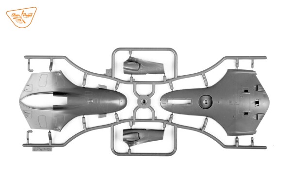 Scale model 1/35 Bayraktar TB2 Clear Prop 3503 UAV детальное изображение БПЛА Авиация