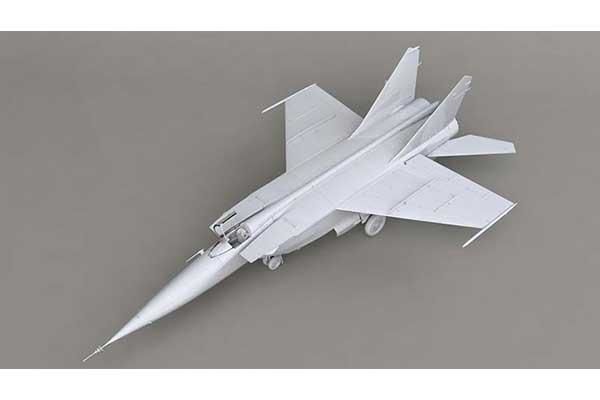 Scale model 1/72 Soviet reconnaissance aircraft MiG-25RBT ICM 72174 детальное изображение Самолеты 1/72 Самолеты