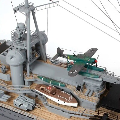 Збірна дерев'яна модель 1/200 Тяжкий крейсер &quot;Prinz Eugen&quot; OcCre 16000 детальное изображение Корабли Модели из дерева