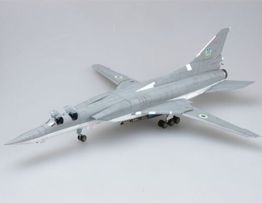 Збірна модель 1/72 Стратегічний бомбардувальник Ту-22М3 Backfire C Trumpeter 01656 детальное изображение Самолеты 1/72 Самолеты