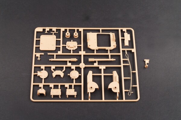 Збірна модель 1/35 Шведська БМП CV90-40C із додатковою круговою бронею HobbyBoss 82475 детальное изображение Бронетехника 1/35 Бронетехника