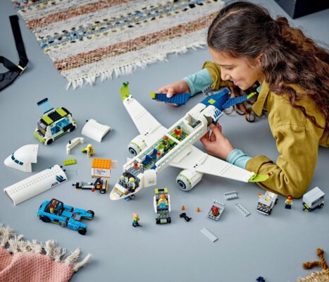 Constructor LEGO City Passenger plane 60367 детальное изображение City Lego