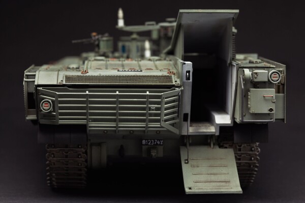 Scale model 1/35 Israeli heavy armored personnel carrier Ahzarit (late) Meng SS-008 детальное изображение Бронетехника 1/35 Бронетехника