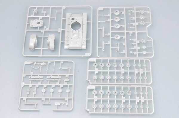 Сборная модель 1/72 Советский танк КВ-1 М1942 Трумпетер 07233 детальное изображение Бронетехника 1/72 Бронетехника