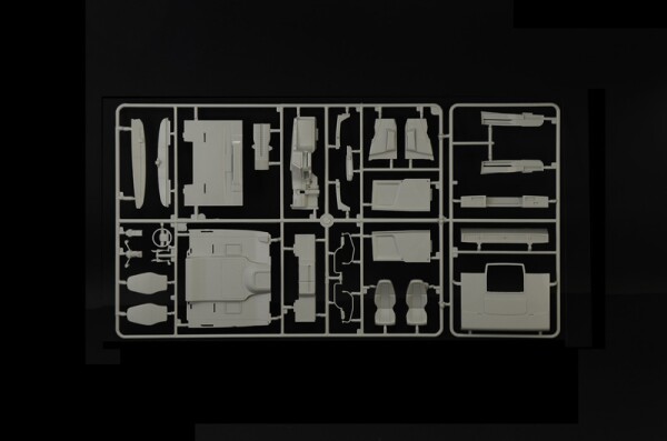 Scale model 1/24 truck / tractor Volvo FH Plat Dak Italeri 3962 детальное изображение Грузовики / прицепы Гражданская техника