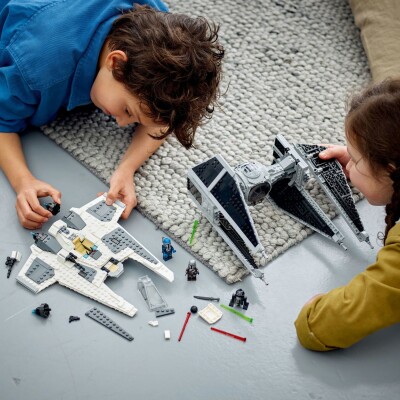 Конструктор LEGO Star Wars Мандалорский истребитель против перехватчика TIE 75348 детальное изображение Star Wars Lego
