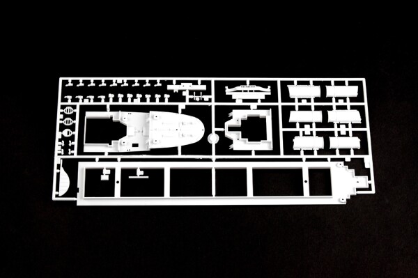 Scale model 1/550 Ship Titanic HobbyBoss 81305 детальное изображение Флот 1/550 Флот