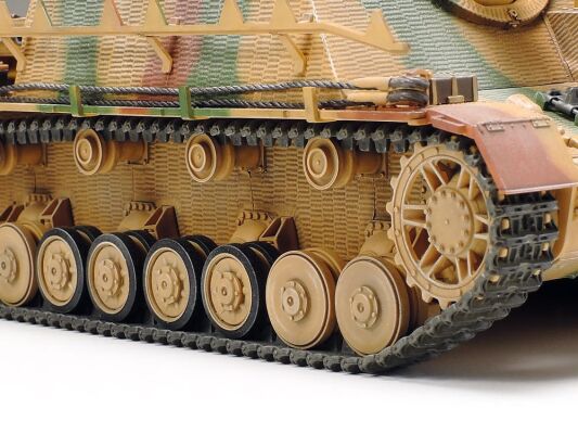 Збірна модель 1/35 Німецька броньована гармата на базі Pz Kpfw IV Ausf Tamiya 35353 детальное изображение Бронетехника 1/35 Бронетехника
