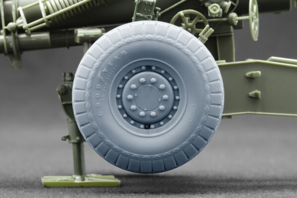Набір коліс для гаубиці M1/M114 ранній (WW2) (звичайні та деформовані) від Bronco, Italeri ScaleX WW-35018C детальное изображение Колёса Афтермаркет