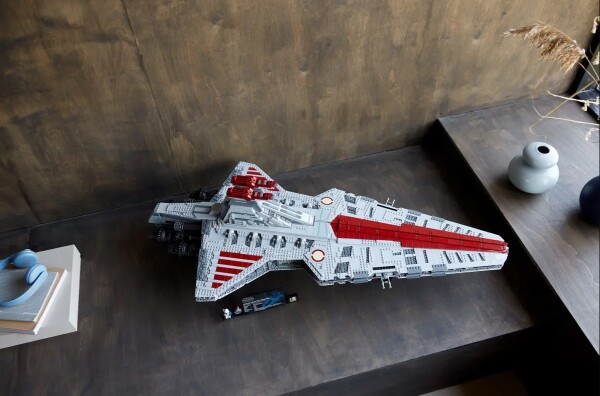 Constructor LEGO Star Wars Republican star cruiser of the Venator class 75367 детальное изображение Star Wars Lego