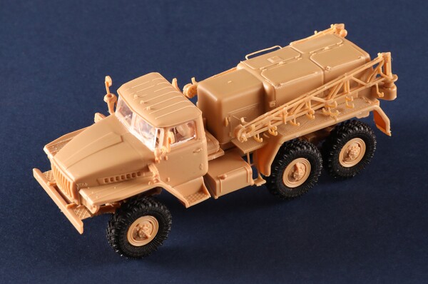 Сборная модель 1/72 Автомобиль АПА-5Д (аэродромный источник электроэнергии) ХоббиБосс 82962 детальное изображение Автомобили 1/72 Автомобили