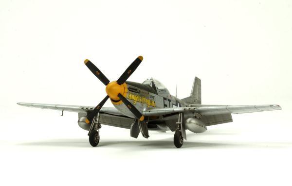 Збірна модель 1/48 Північноамериканський P-51D Mustang `Жовтий ніс` Meng LS-009 детальное изображение Самолеты 1/48 Самолеты