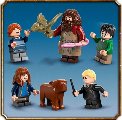 Конструктор LEGO HARRY POTTER Хатинка Геґріда: Несподівані гості 76428 детальное изображение Harry Potter Lego