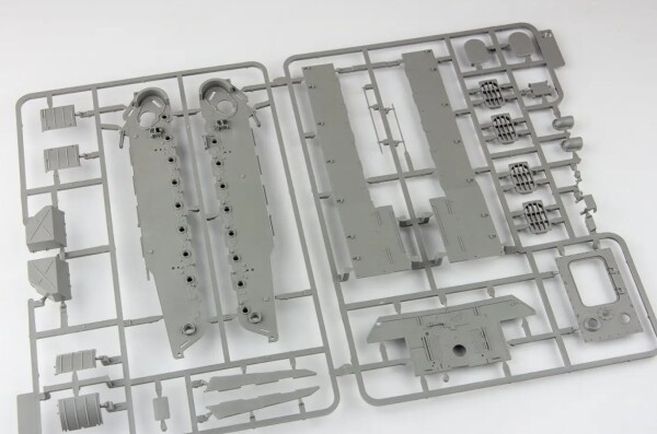 Збірна модель 1/35 Танк Pzkpfwg.V Пантера ранніх-середніх випусків Takom 2175 детальное изображение Бронетехника 1/35 Бронетехника