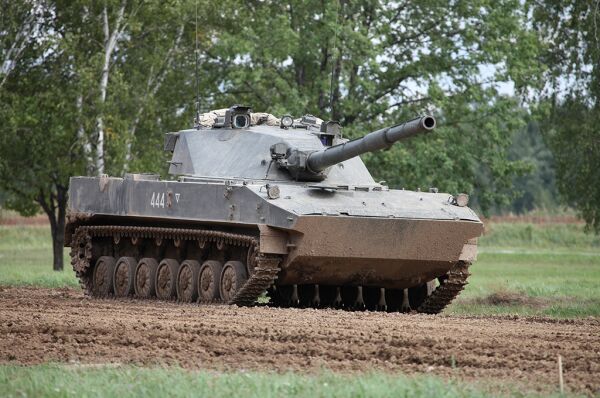 Збірна модель легкого танка-амфібія 2С25 «Спрут-СД» детальное изображение Бронетехника 1/35 Бронетехника