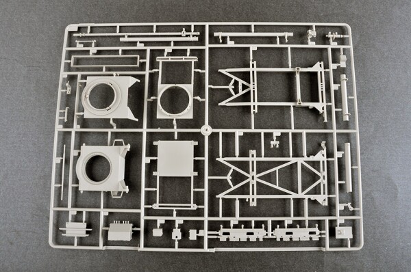 Збірна модель 1/35 Пускова установка ЗРК Патріот на базі автомобіля МАН Trumpeter 01088 детальное изображение Зенитно ракетный комплекс Военная техника