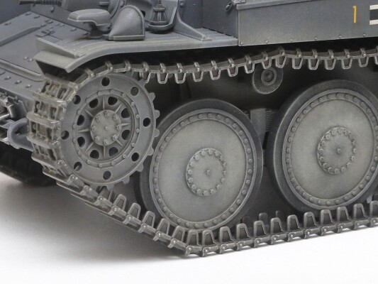 Збірна модель 1/35 Німецький танк Pz.Kpfw.38(t) Ausf. E/F Tamiya 35369 детальное изображение Бронетехника 1/35 Бронетехника