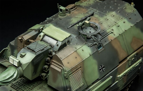 Збірна модель 1/35 Німецька самохідна гаубиця Panzerhaubitze 2000 Meng TS-012 детальное изображение Артиллерия 1/35 Артиллерия