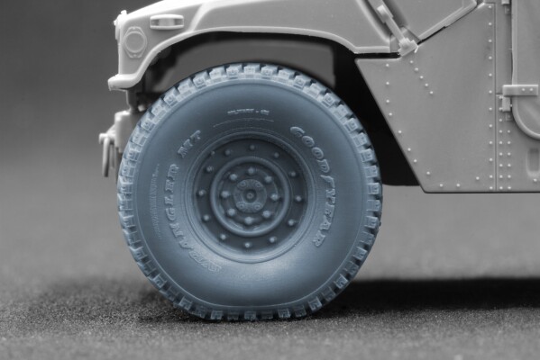 Набор колес универсальный (с деформацией) для HMMWV MT 12-bolt ScaleX WM 35004S детальное изображение Колёса Афтермаркет